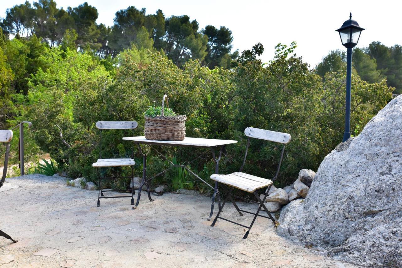 Domaine Du Mas Foucray Aparthotel Les Baux-de-Provence Ngoại thất bức ảnh